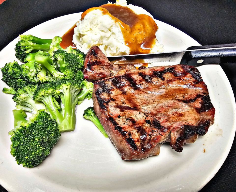 restaurant food special dish plate